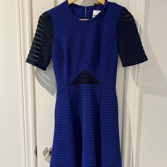 ABS XS DRESS WITH TAGS - Picture 2 of 2